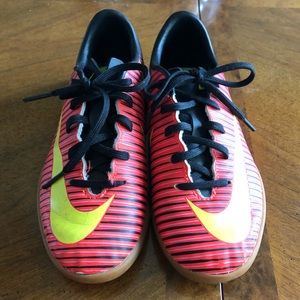 Nike Mecurial Futsal Soccer Shoes